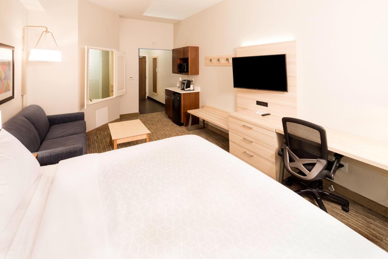 Holiday Inn Express Hotel & Suites Bay City By Ihg Bagian luar foto