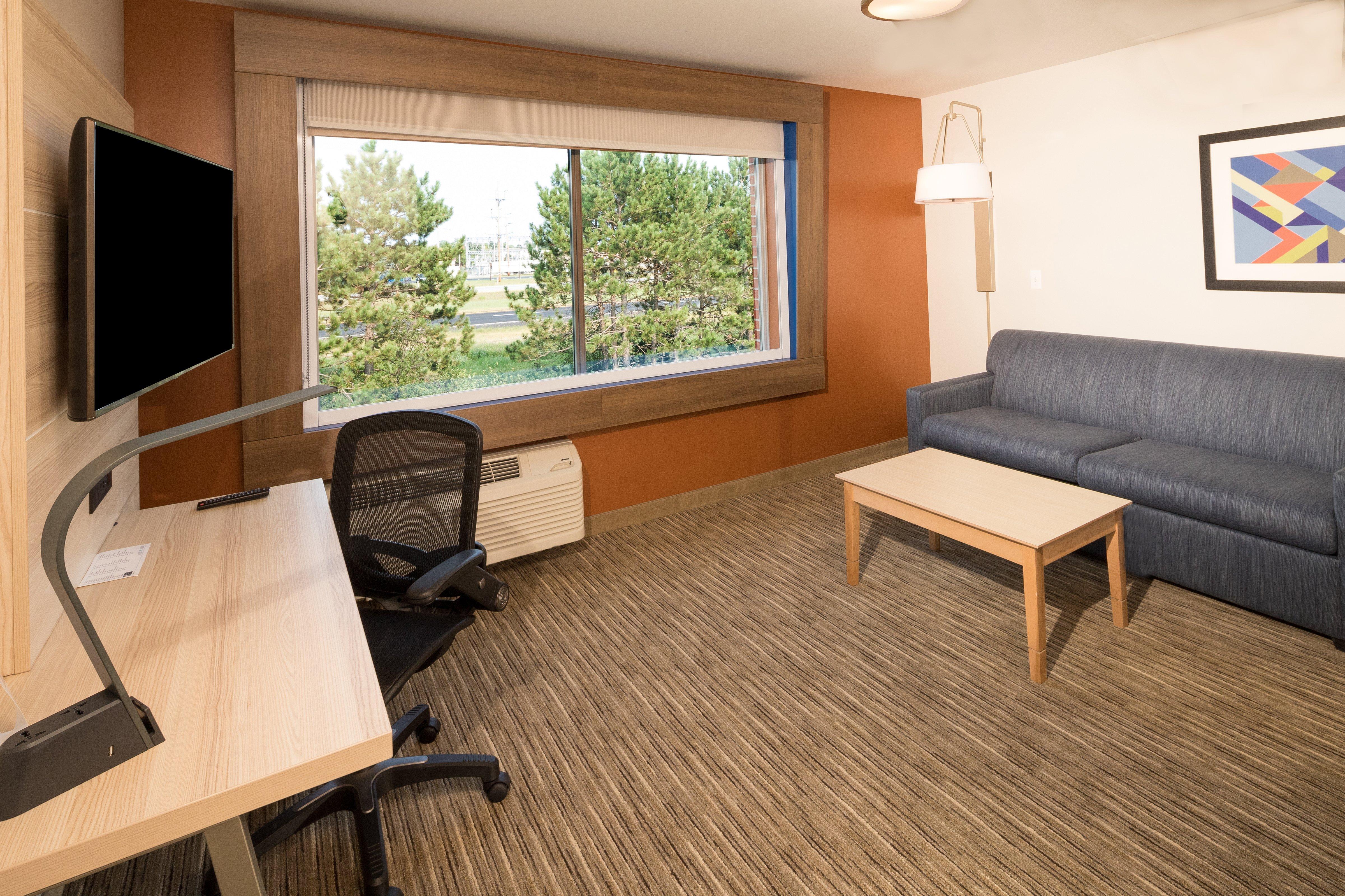 Holiday Inn Express Hotel & Suites Bay City By Ihg Bagian luar foto
