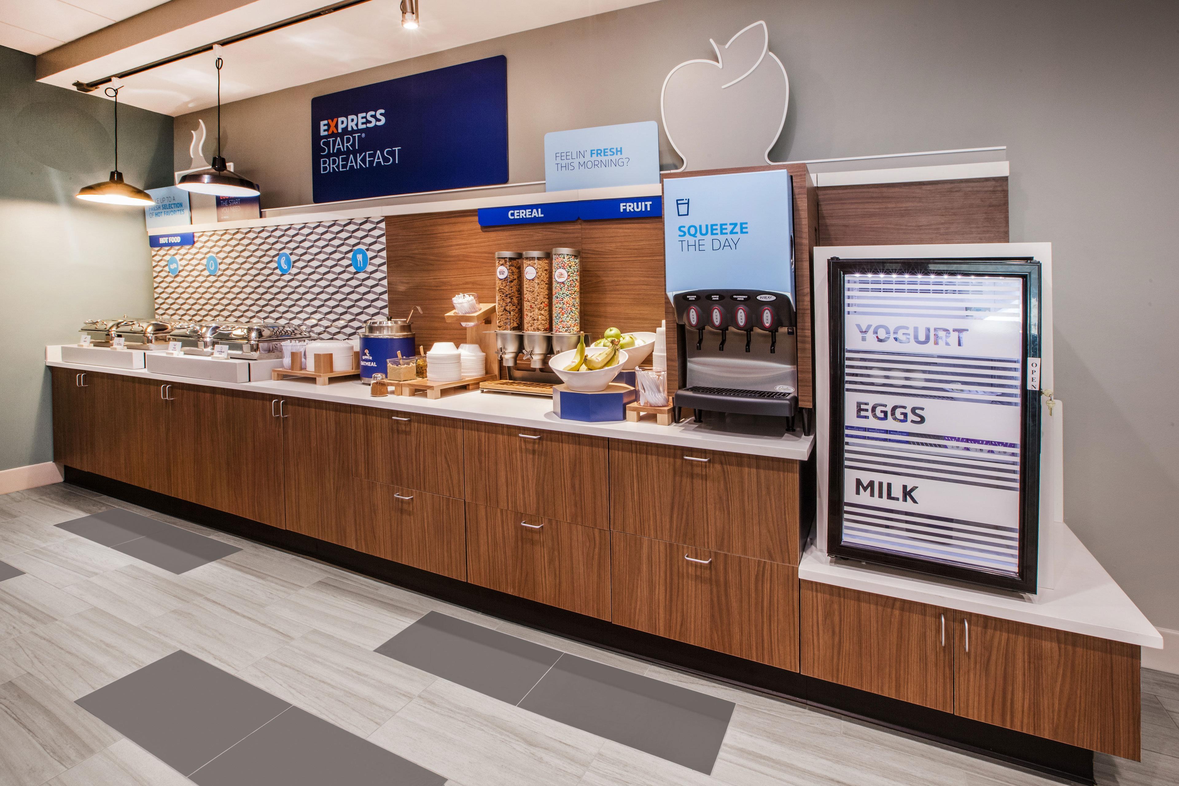 Holiday Inn Express Hotel & Suites Bay City By Ihg Bagian luar foto