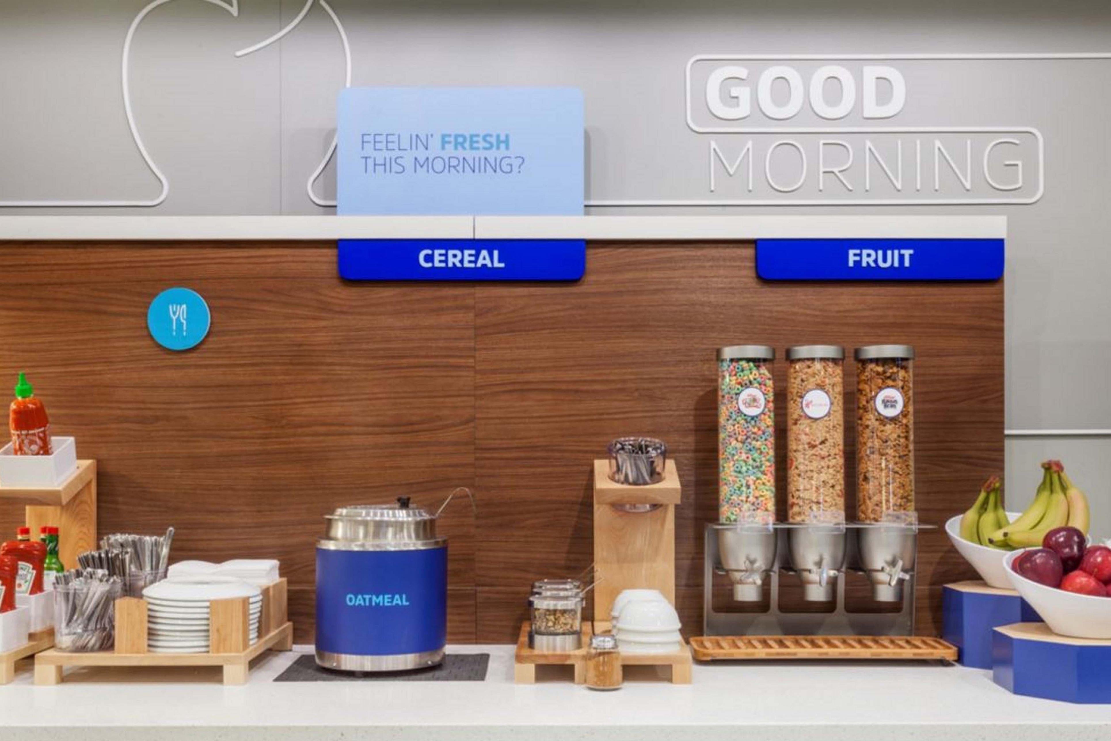 Holiday Inn Express Hotel & Suites Bay City By Ihg Bagian luar foto